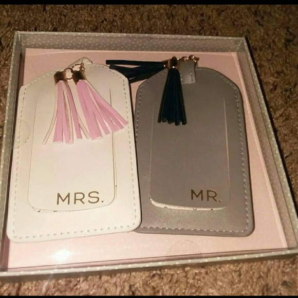 Mr & Mrs Luggage Tags Wedding Vacation - Picture 1 of 1